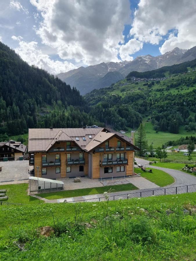 Hotel Domina Parco Dello Stelvio Cogolo Esterno foto