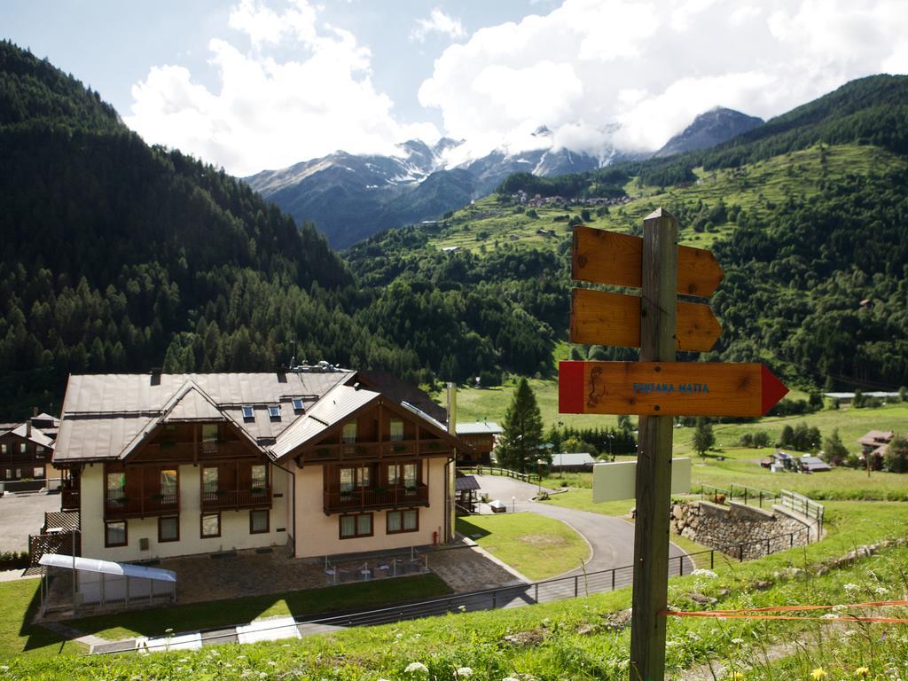 Hotel Domina Parco Dello Stelvio Cogolo Esterno foto