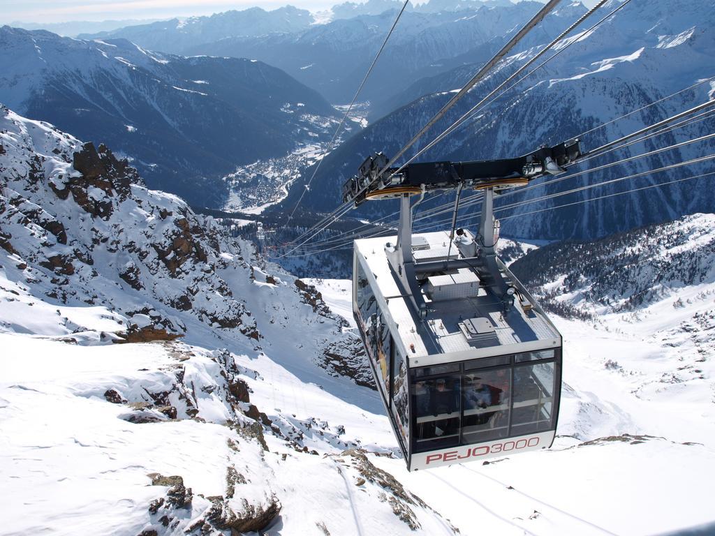 Hotel Domina Parco Dello Stelvio Cogolo Esterno foto