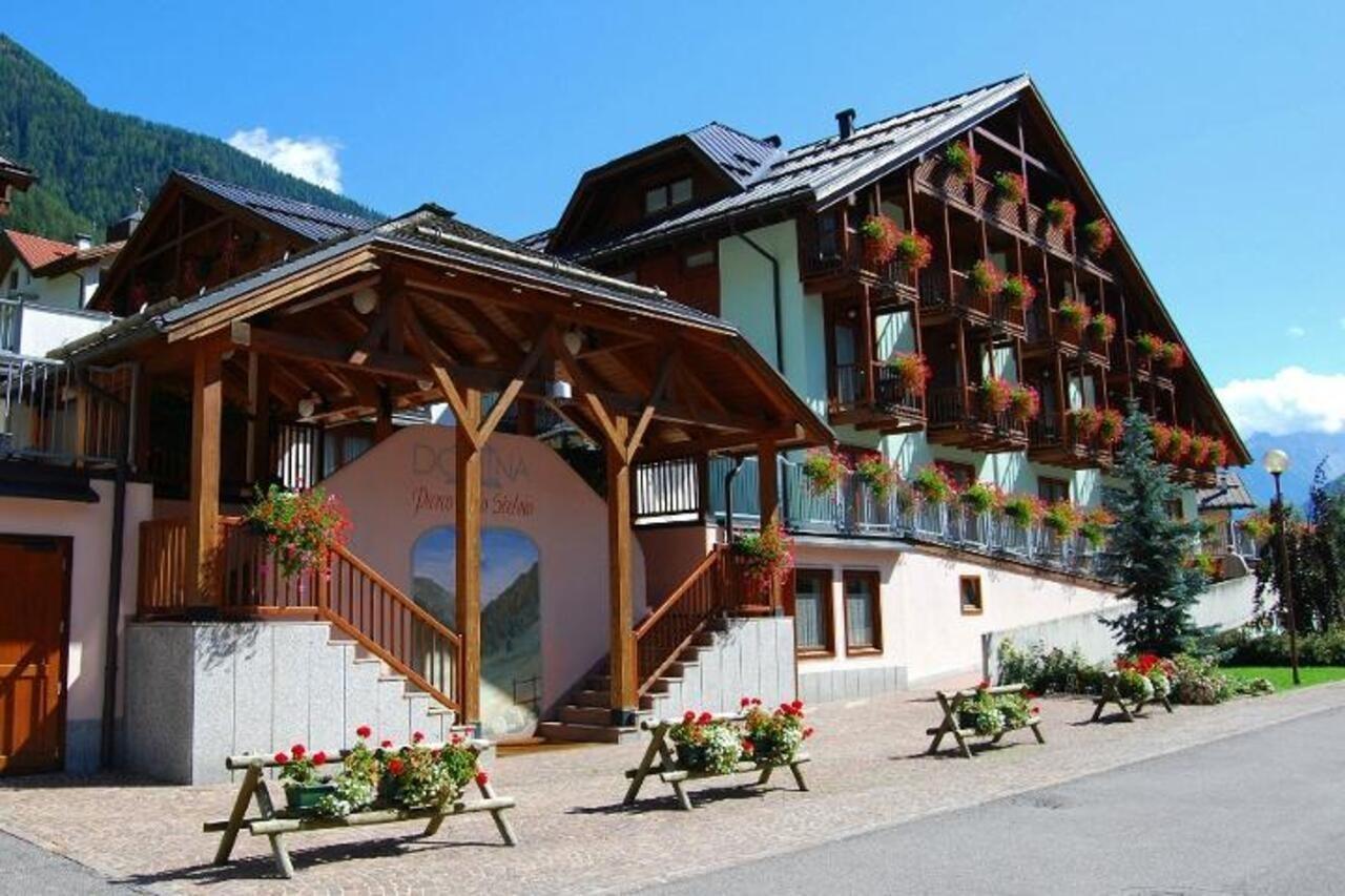 Hotel Domina Parco Dello Stelvio Cogolo Esterno foto